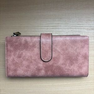 NWOT Women’s Large Capacity Clutch Wallet In Light Brown Unbranded